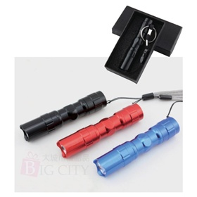 防水強光電筒